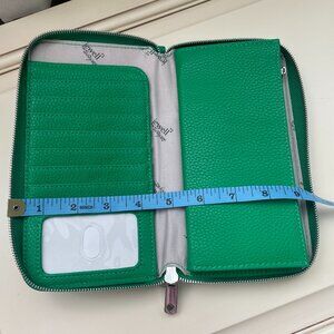Thirty-One Jewell Zip Around Wallet | Kelly Green Organizer | 8” Zip